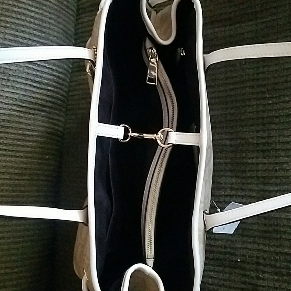 Coach set - Picture 4 of 7